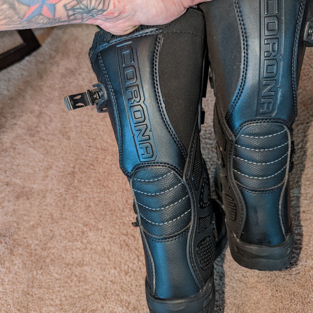 Youth MotoCross Racing Riding Boots Size 5 unused